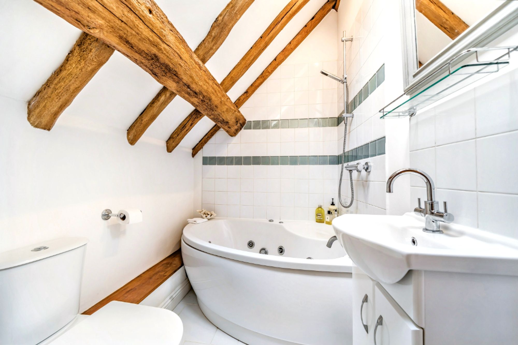 2 bed barn conversion for sale in Halesend Grittles End, Malvern  - Property Image 13