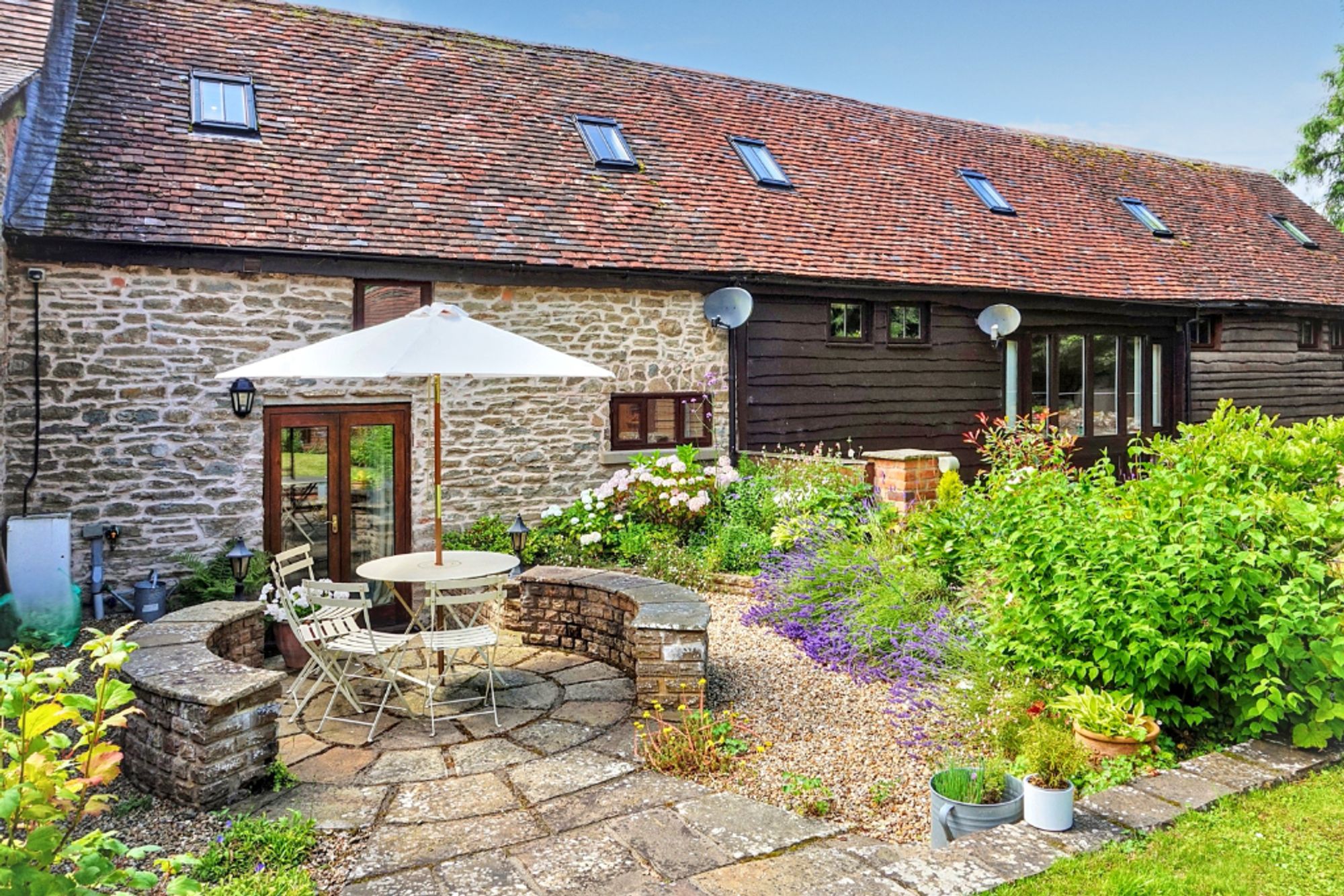 2 bed barn conversion for sale in Halesend Grittles End, Malvern, WR13