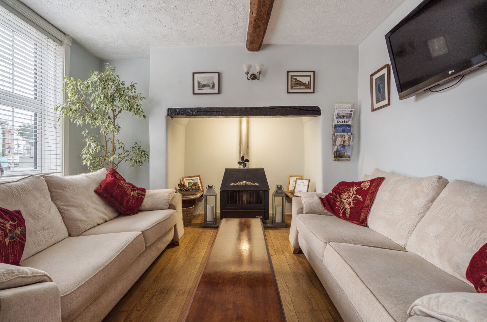 5 bed detached house for sale in High Street, Pershore 5