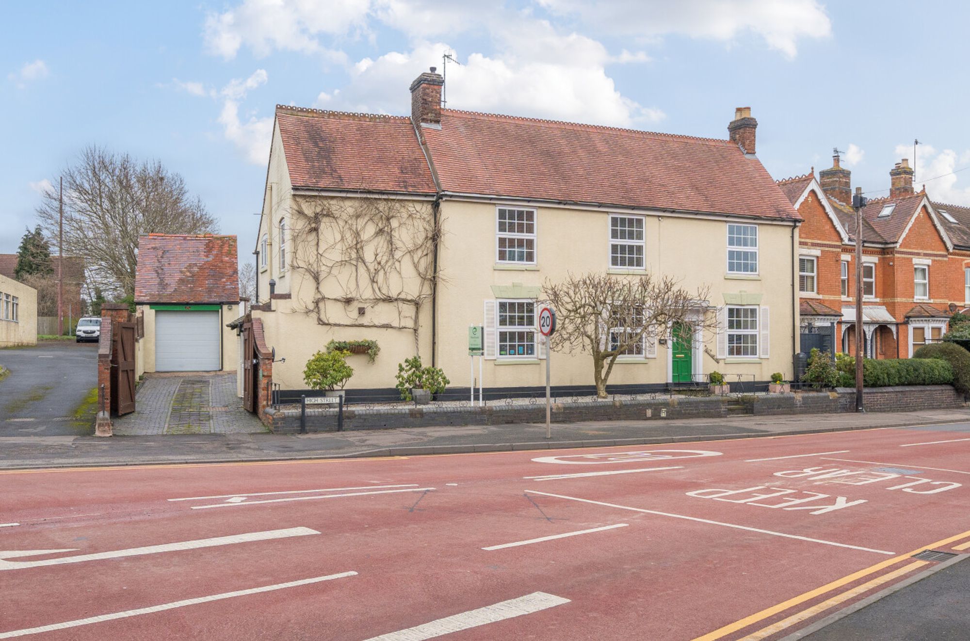 5 bed detached house for sale in High Street, Pershore  - Property Image 2