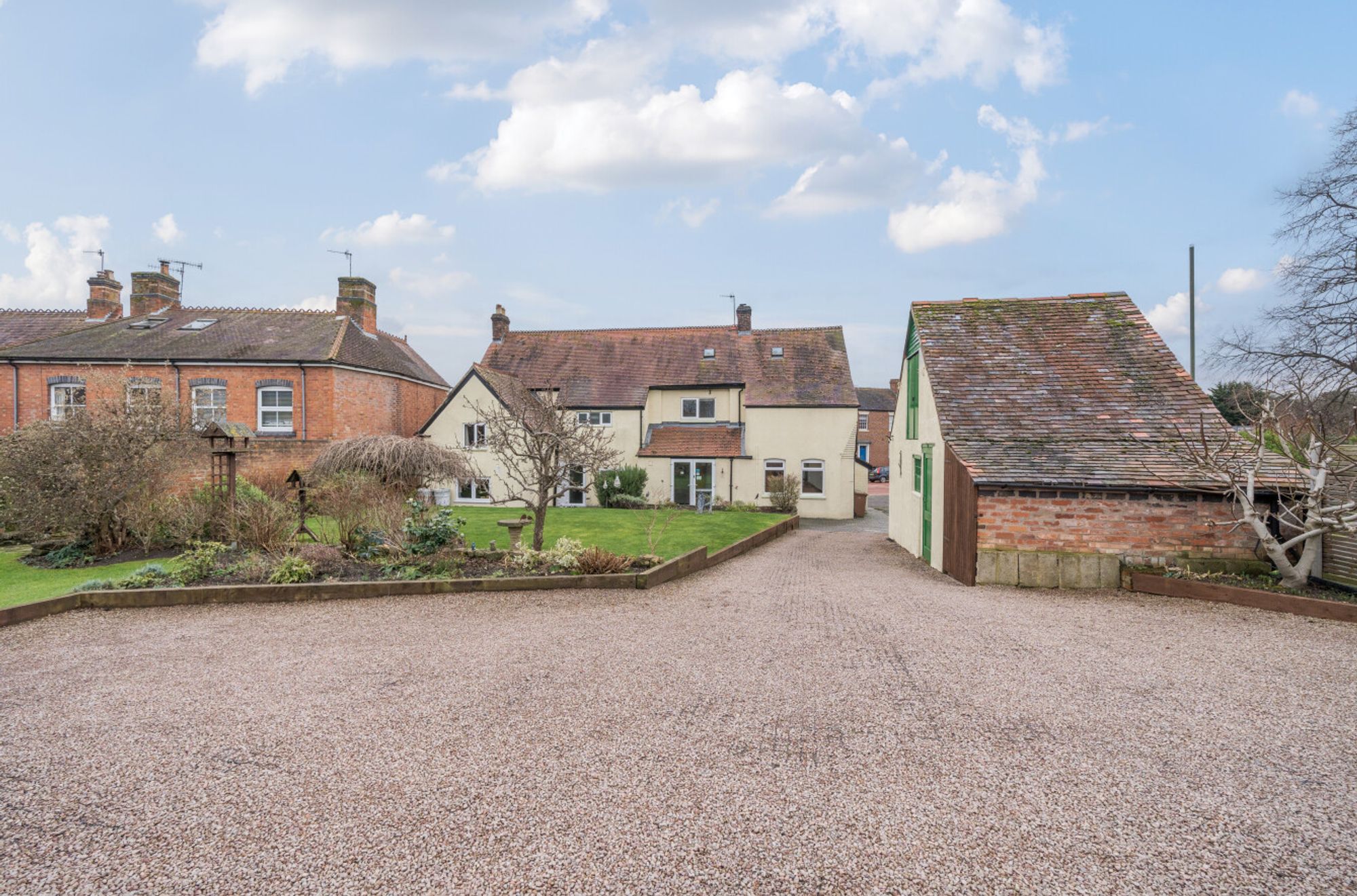 5 bed detached house for sale in High Street, Pershore  - Property Image 1