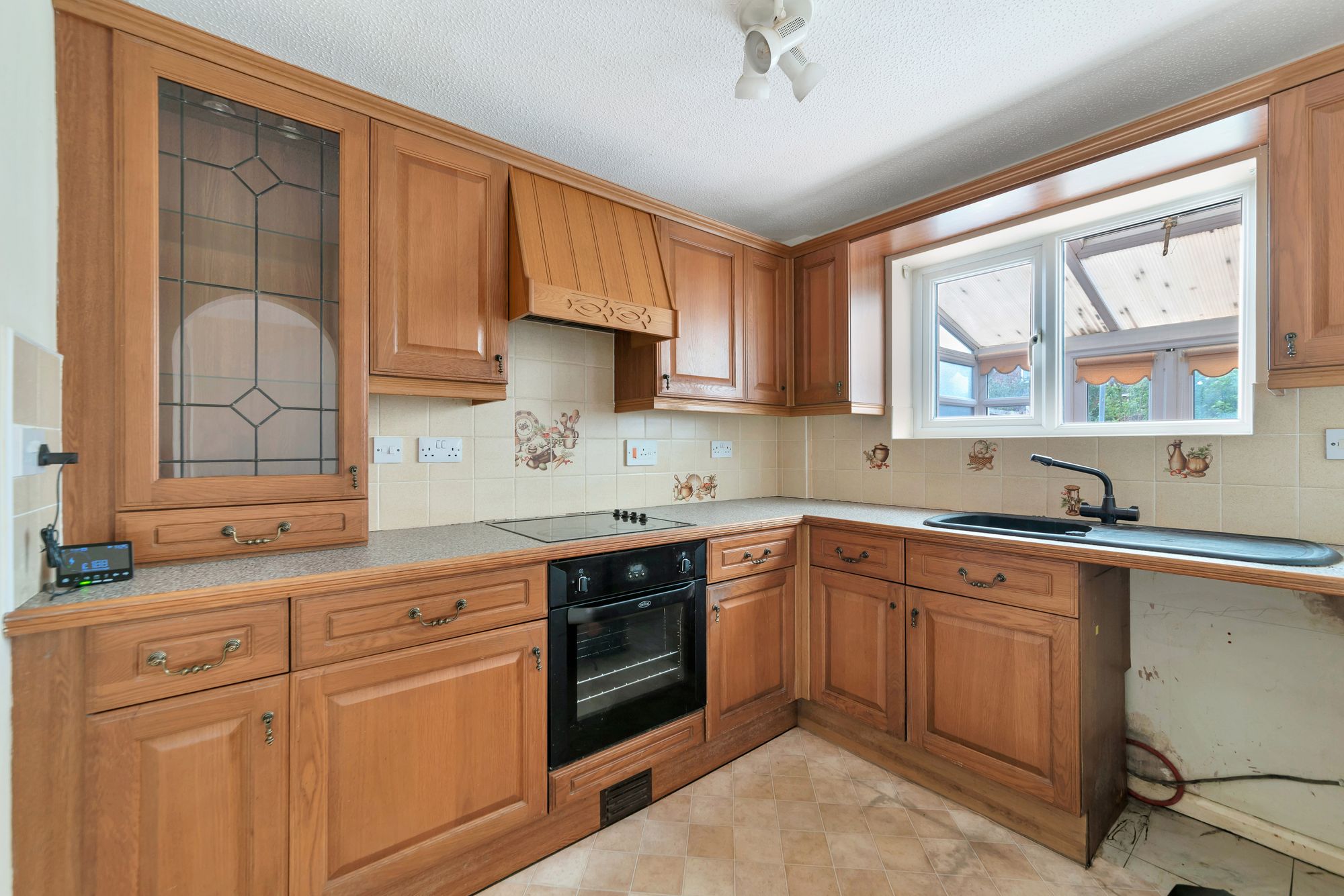 2 bed semi-detached house for sale in Chestnut Close, Pershore  - Property Image 5