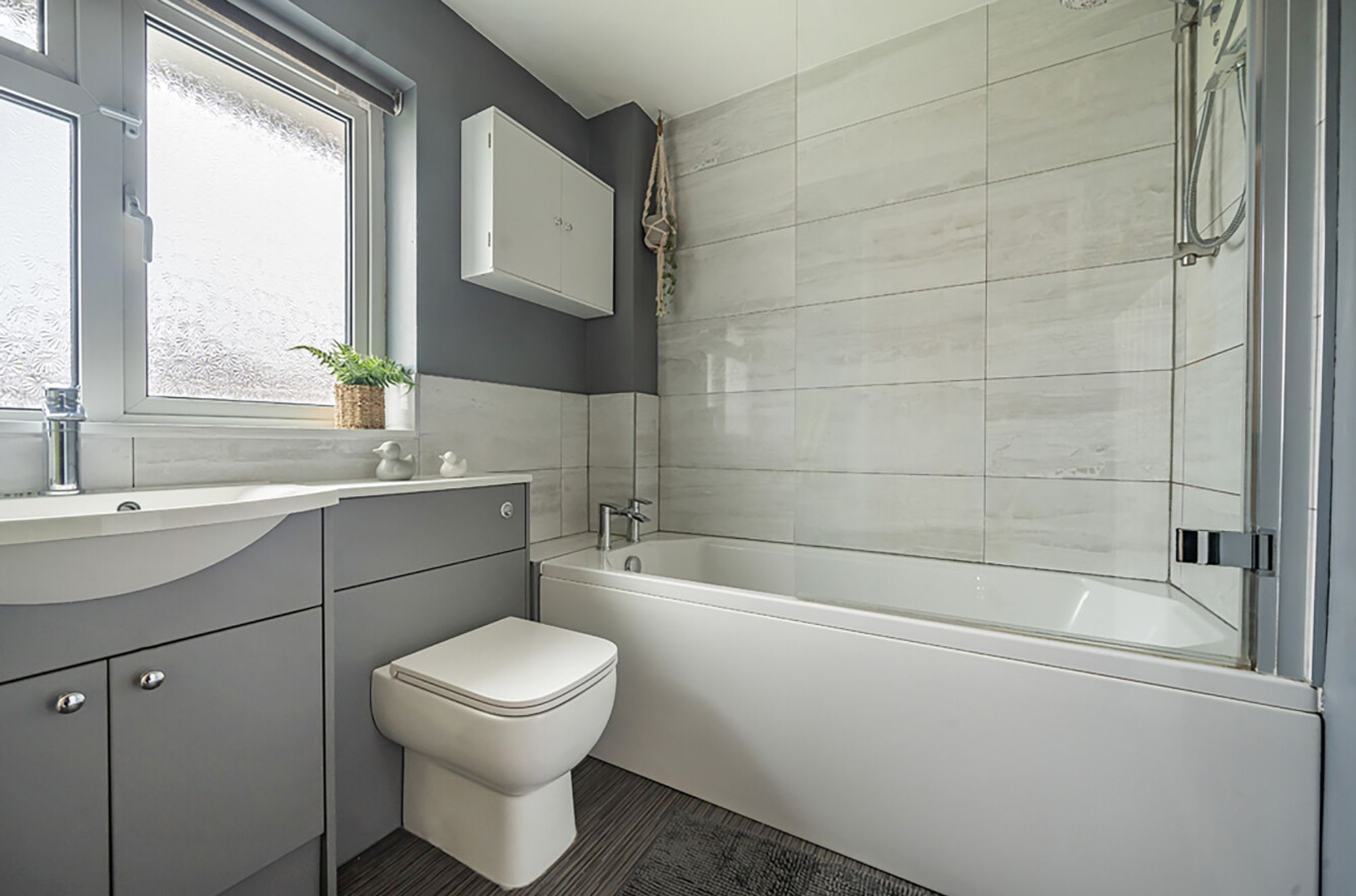 4 bed detached house for sale in Paddock Close, Pershore 14