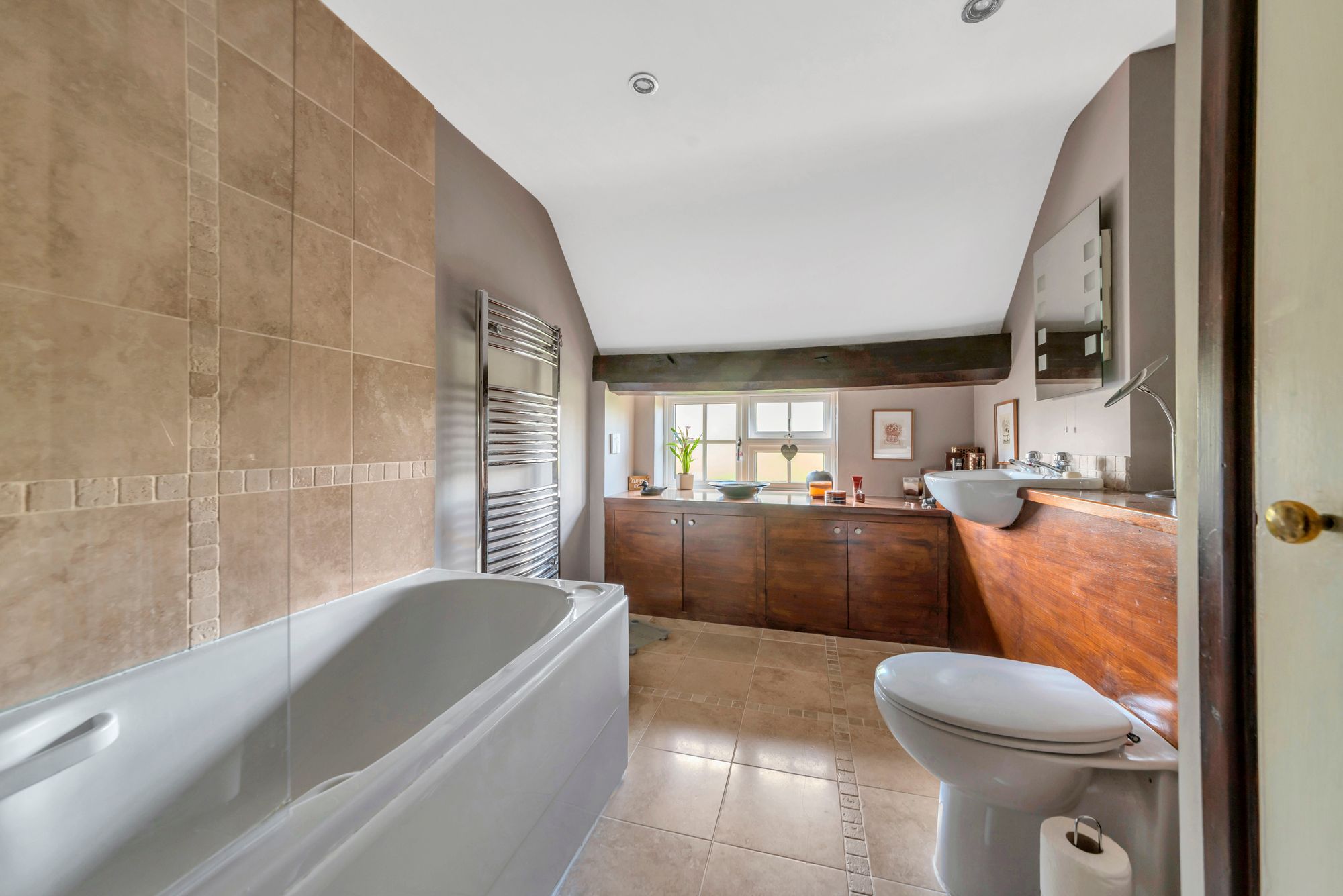 4 bed detached house for sale in Nafford Road, Pershore 18