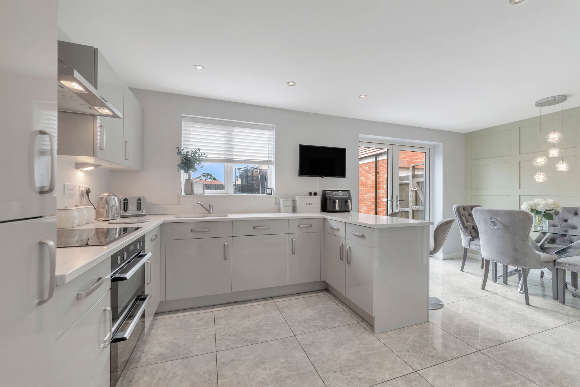 3 bed detached house for sale in Skylark Rise, Worcester  - Property Image 4