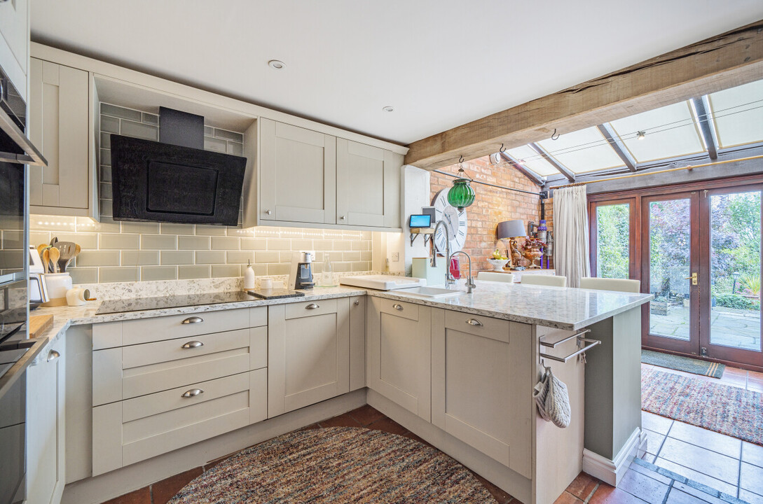 3 bed terraced house for sale in Machine Farm, Pershore  - Property Image 3