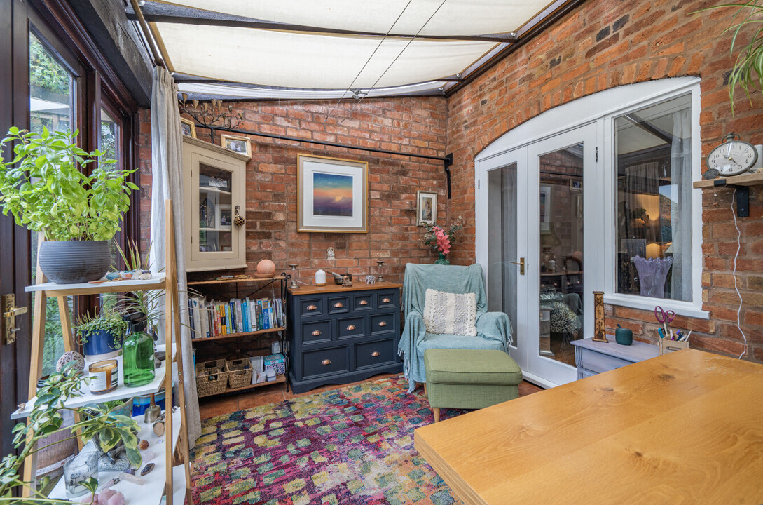 3 bed terraced house for sale in Machine Farm, Pershore  - Property Image 6