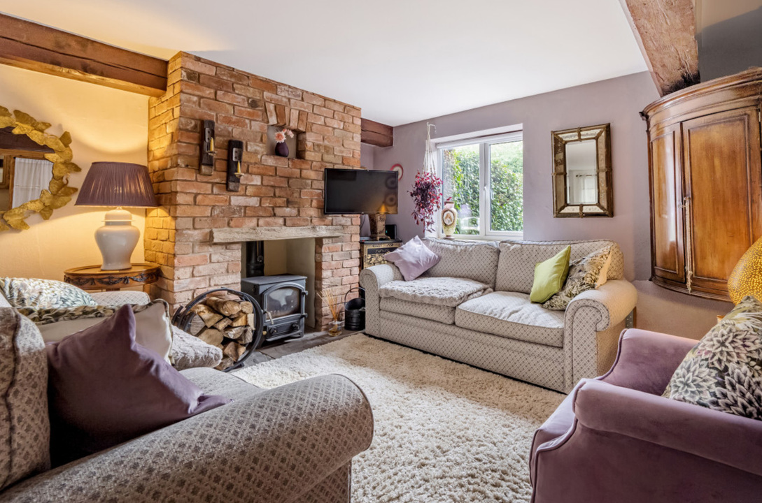 3 bed terraced house for sale in Machine Farm, Pershore  - Property Image 2