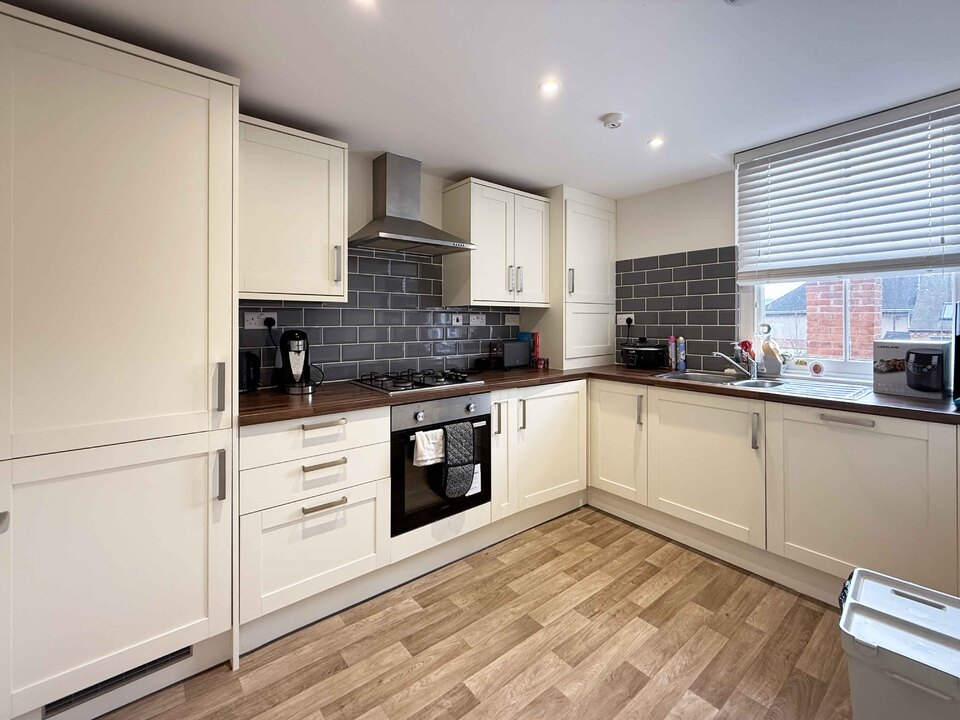 2 bed apartment to rent in Worcester Road, Pershore - Property Image 1