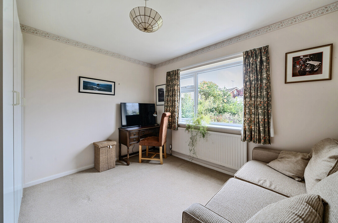 2 bed bungalow for sale in Godwin Road, Cheltenham  - Property Image 9