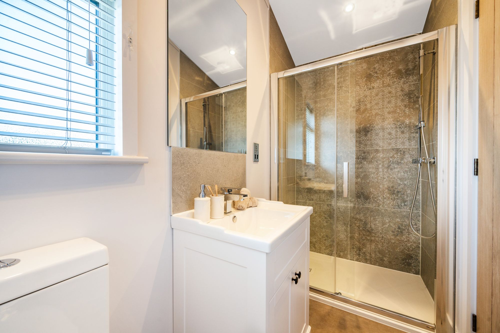 2 bed lodge for sale in Bowbrook Lodges, Pershore 6