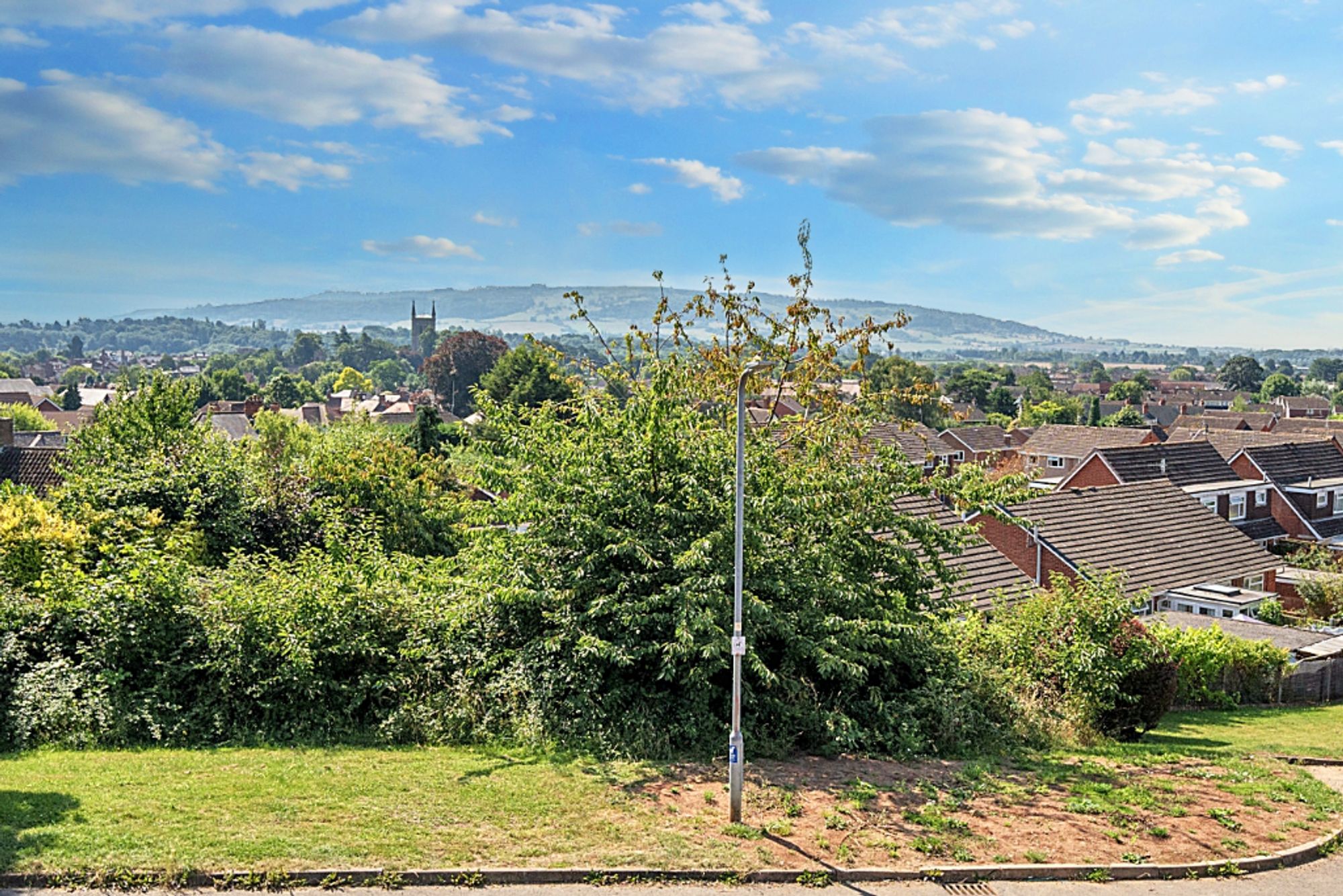 2 bed semi-detached bungalow for sale in Sebright Close, Pershore  - Property Image 2