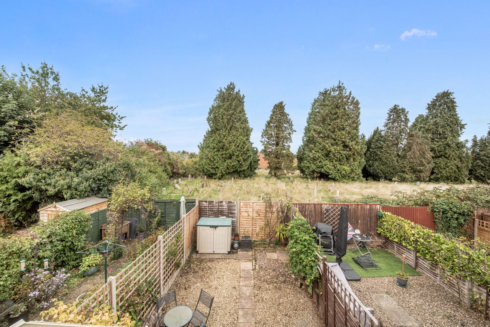 2 bed terraced house for sale in Redland Close, Malvern 2