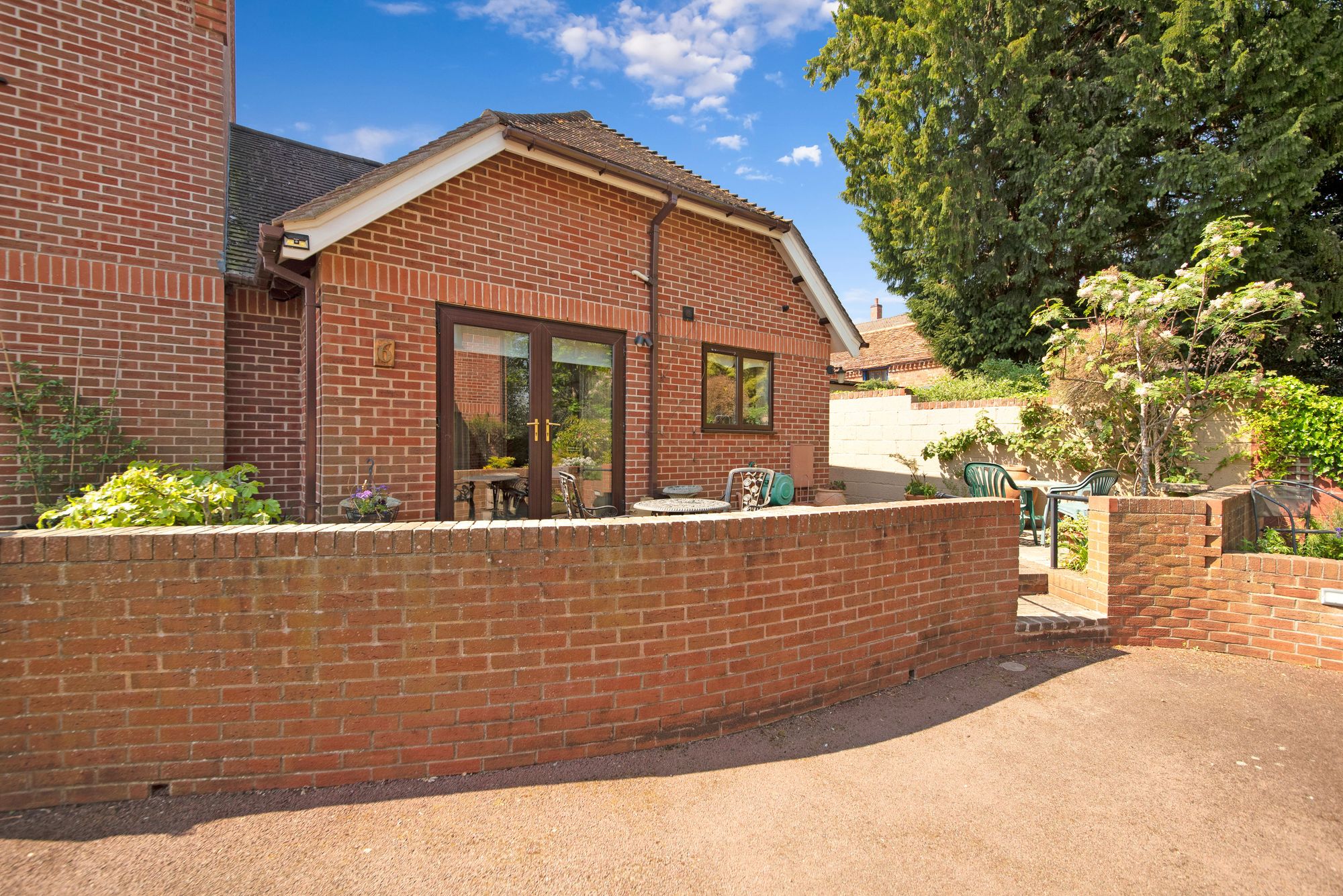 2 bed semi-detached bungalow for sale in Weir Gardens, Pershore  - Property Image 15