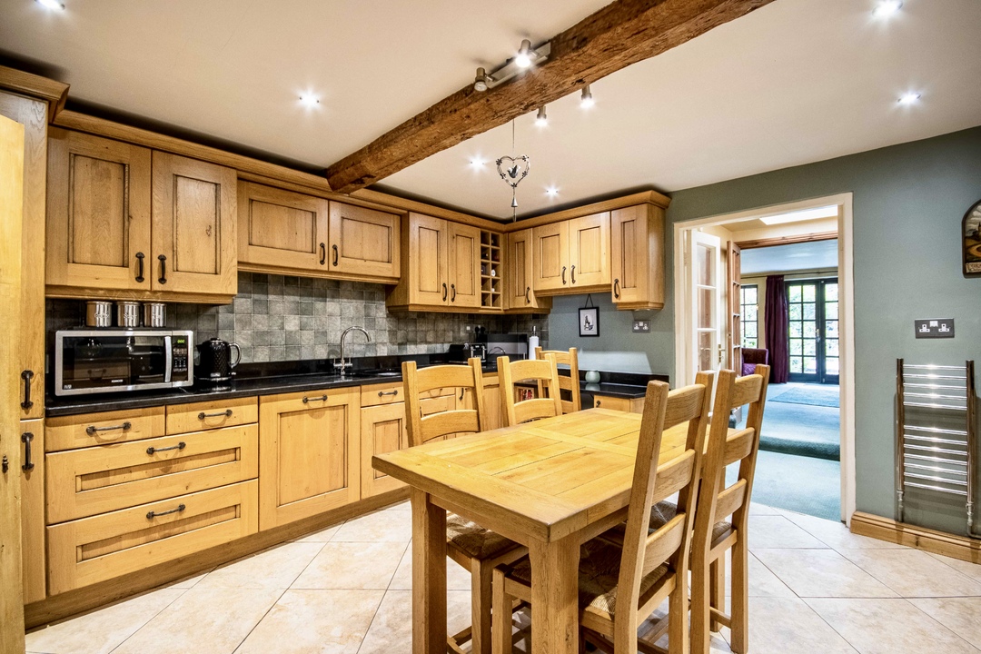 4 bed town house for sale in Bridge Street, Pershore  - Property Image 3