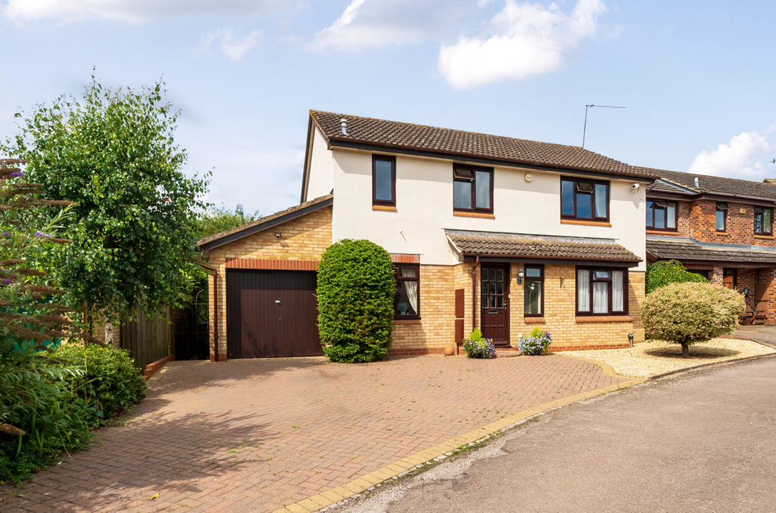 4 bed detached house for sale in Wyre Piddle, Pershore  - Property Image 1