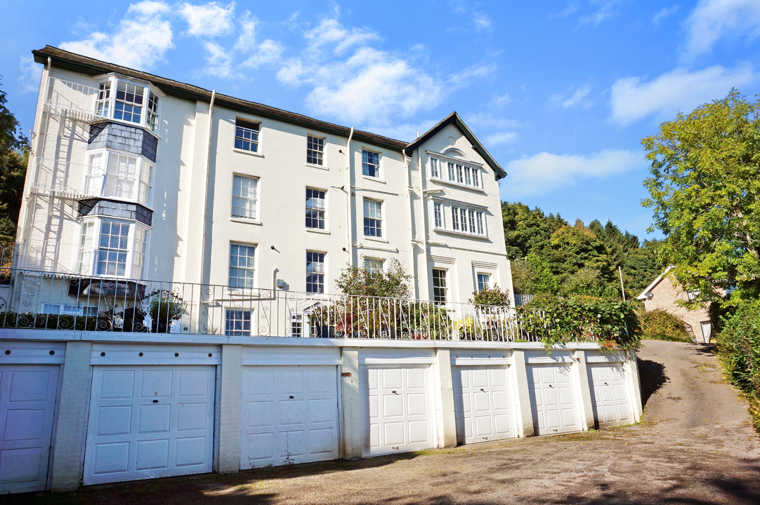 2 bed apartment for sale in Wells Road, Malvern  - Property Image 1