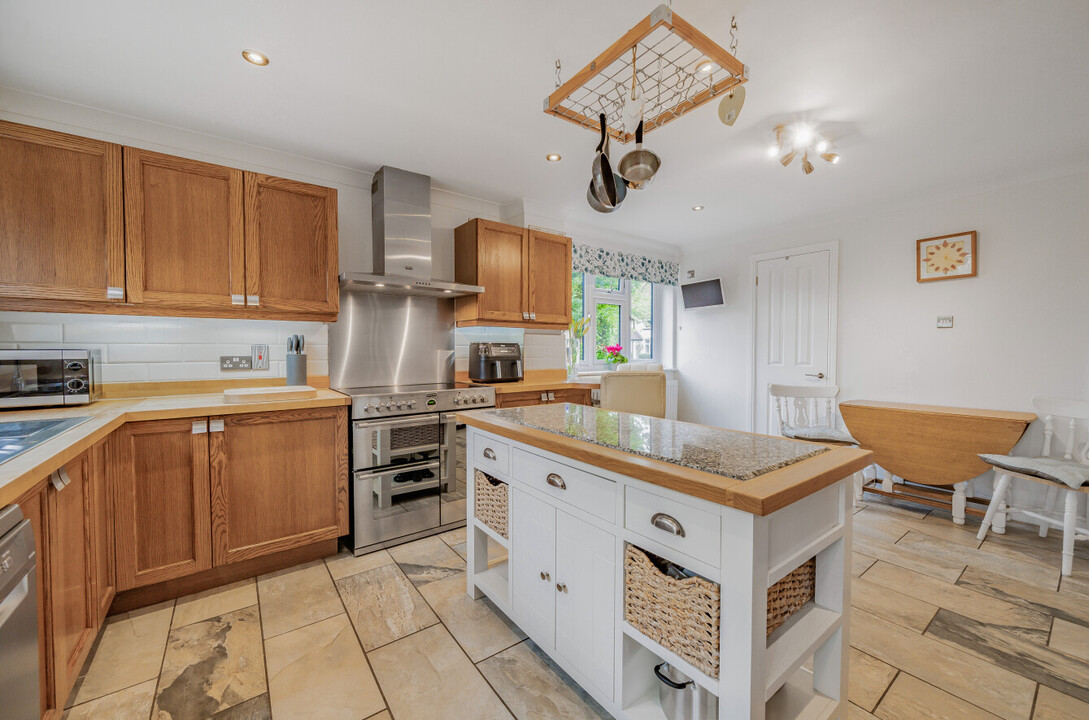 4 bed detached house for sale in Wadborough Road, Worcester  - Property Image 7