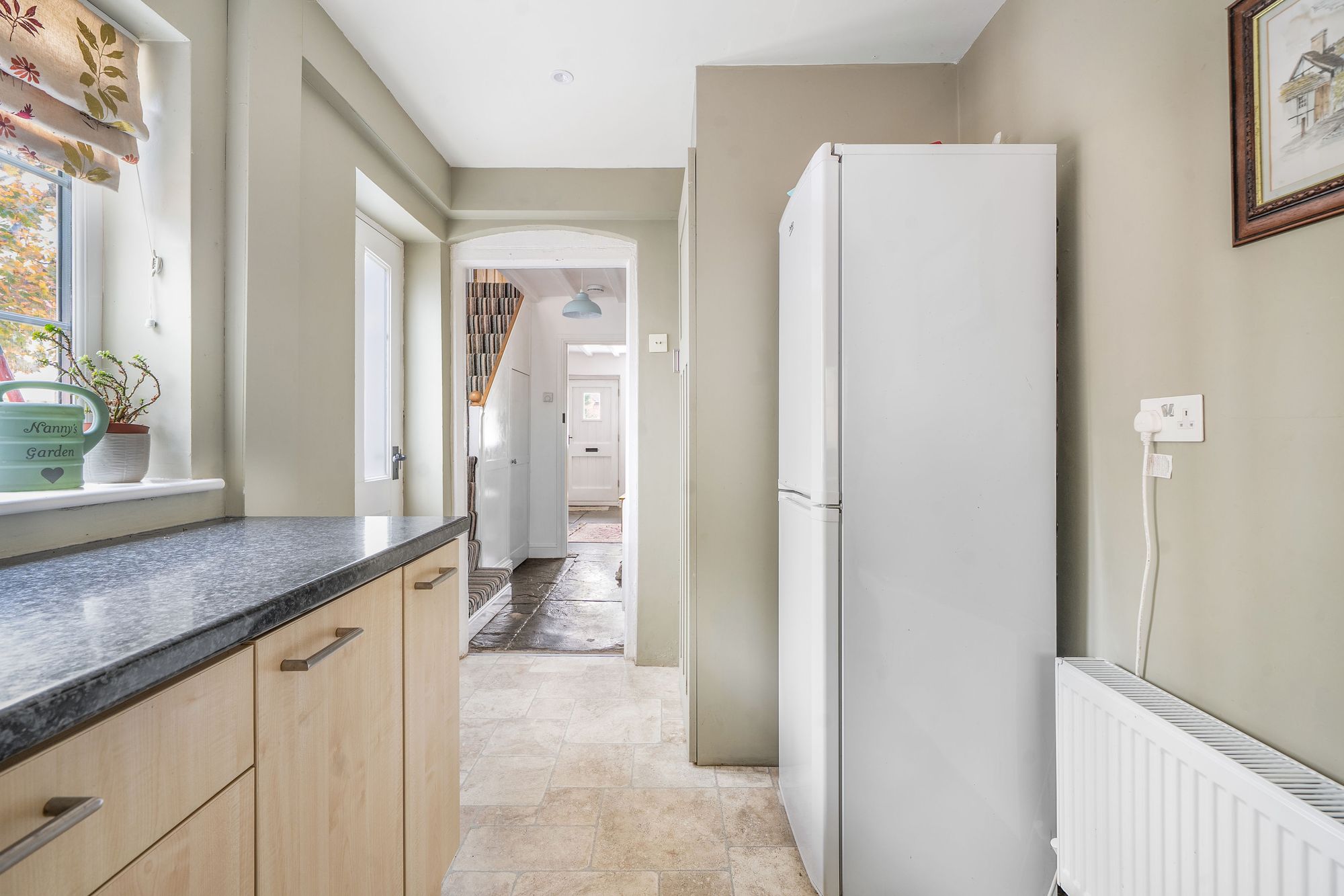 2 bed semi-detached cottage for sale in Farm Street, Pershore  - Property Image 8