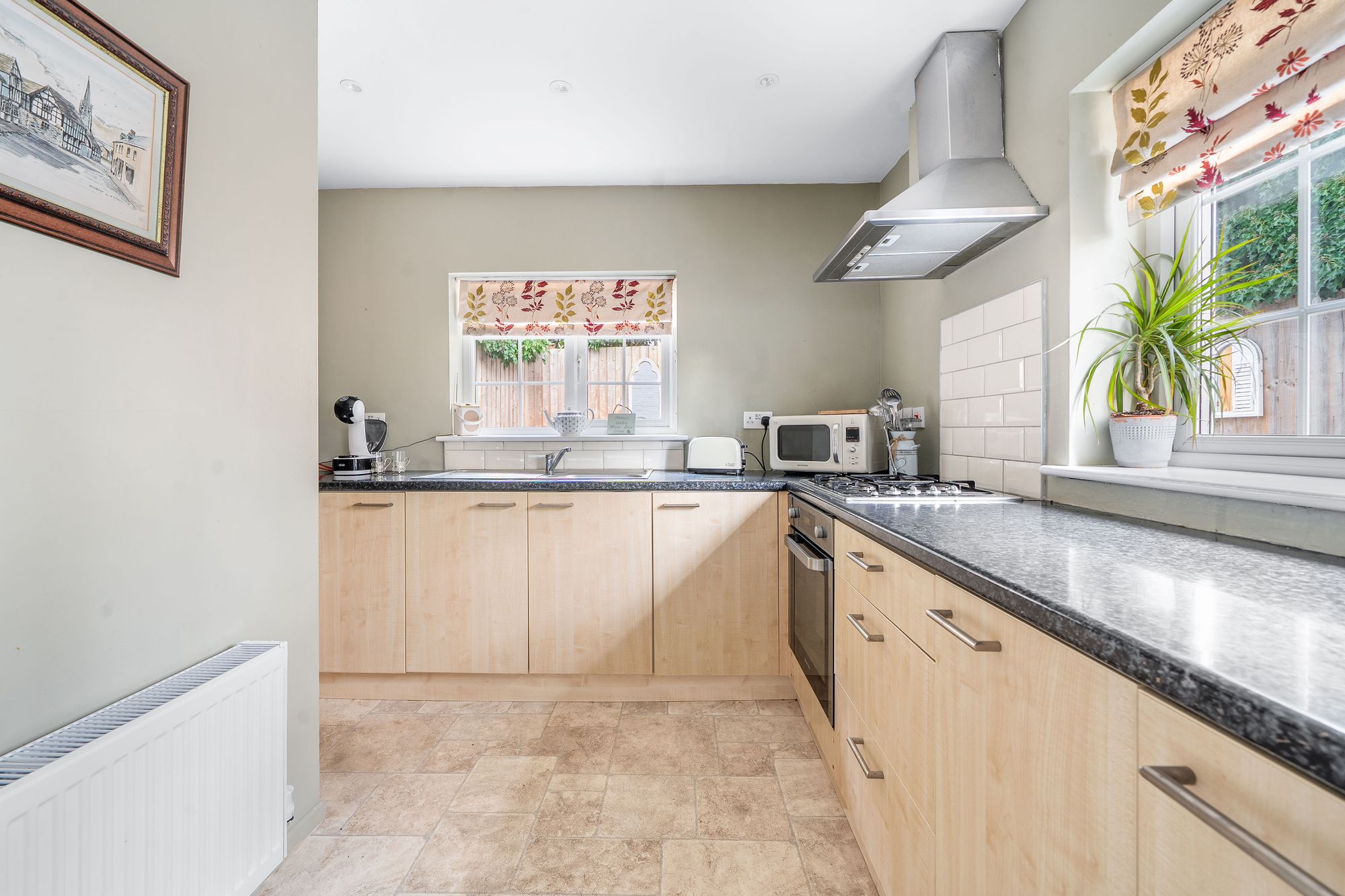 2 bed semi-detached cottage for sale in Farm Street, Pershore  - Property Image 6