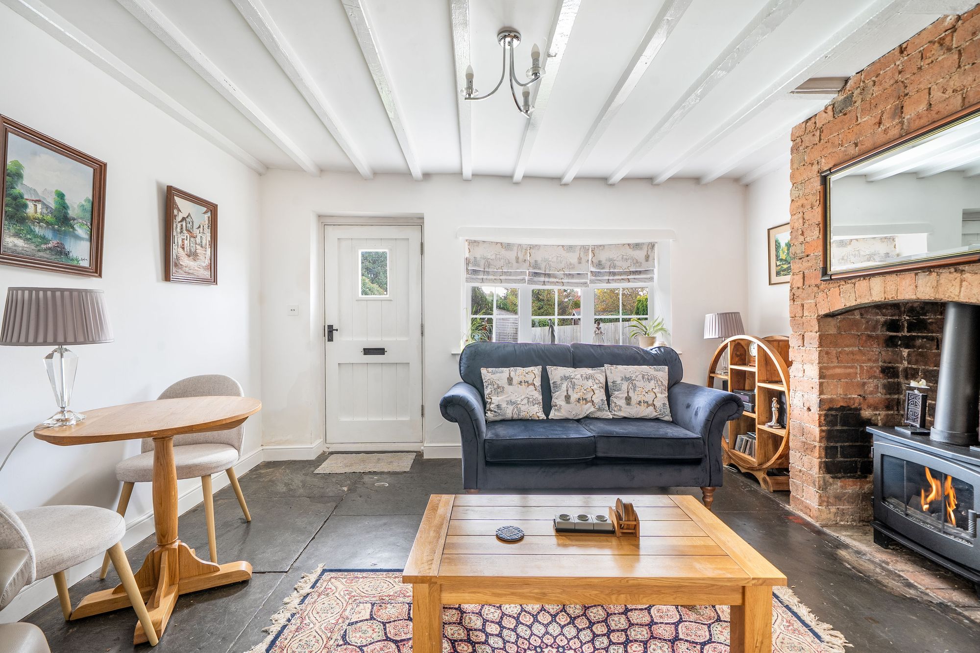 2 bed semi-detached cottage for sale in Farm Street, Pershore 3