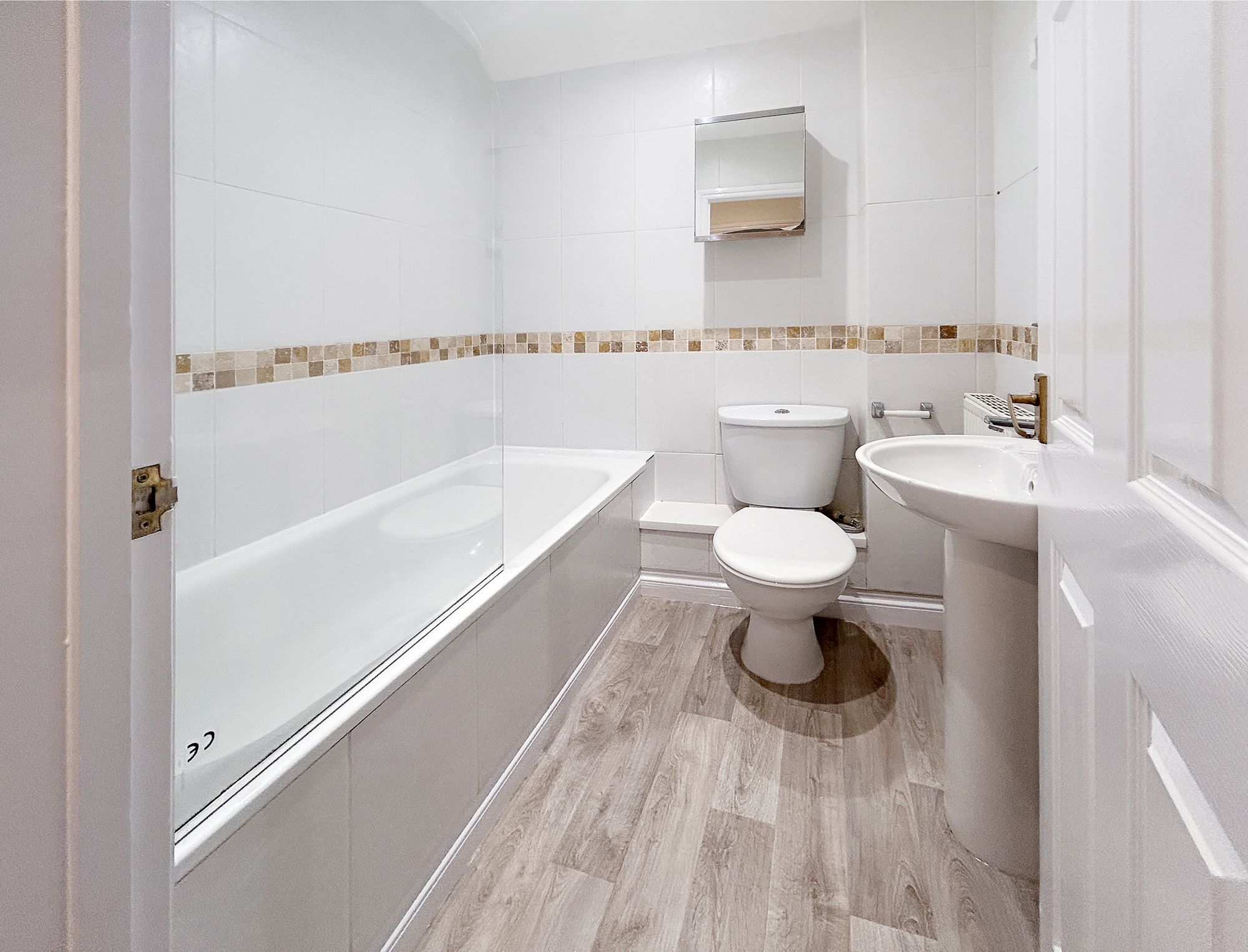 3 bed flat to rent in Bridge Street, Pershore 5