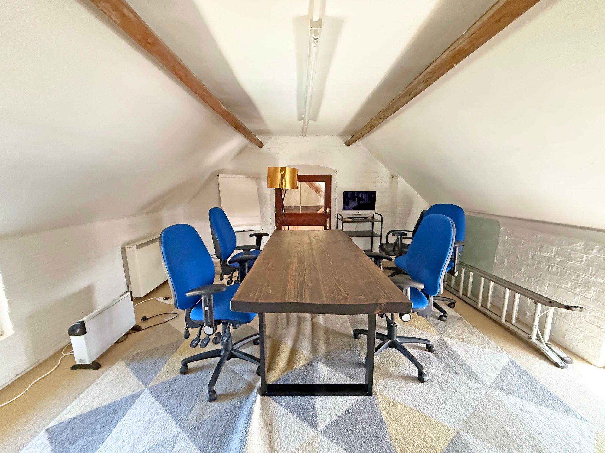 Commercial property to rent in High Street, Pershore 7