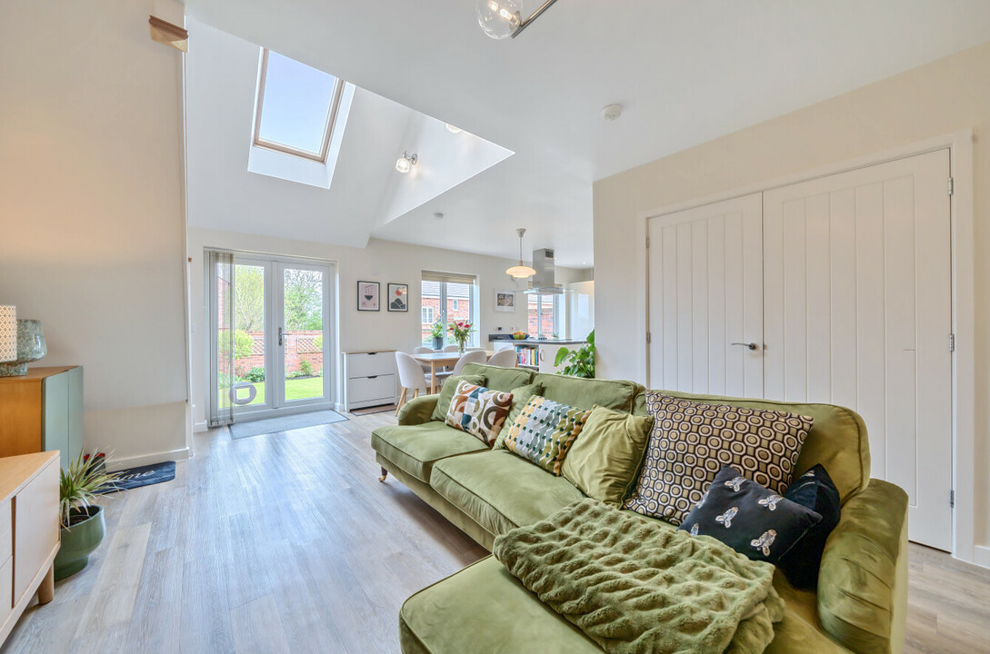 4 bed detached house for sale in Pinvin, Pershore  - Property Image 5