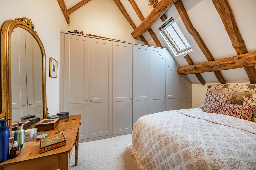 2 bed barn conversion for sale in The Halesend, Malvern  - Property Image 14