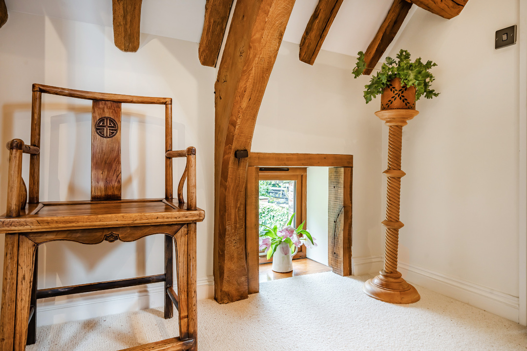 2 bed barn conversion for sale in The Halesend, Malvern  - Property Image 13