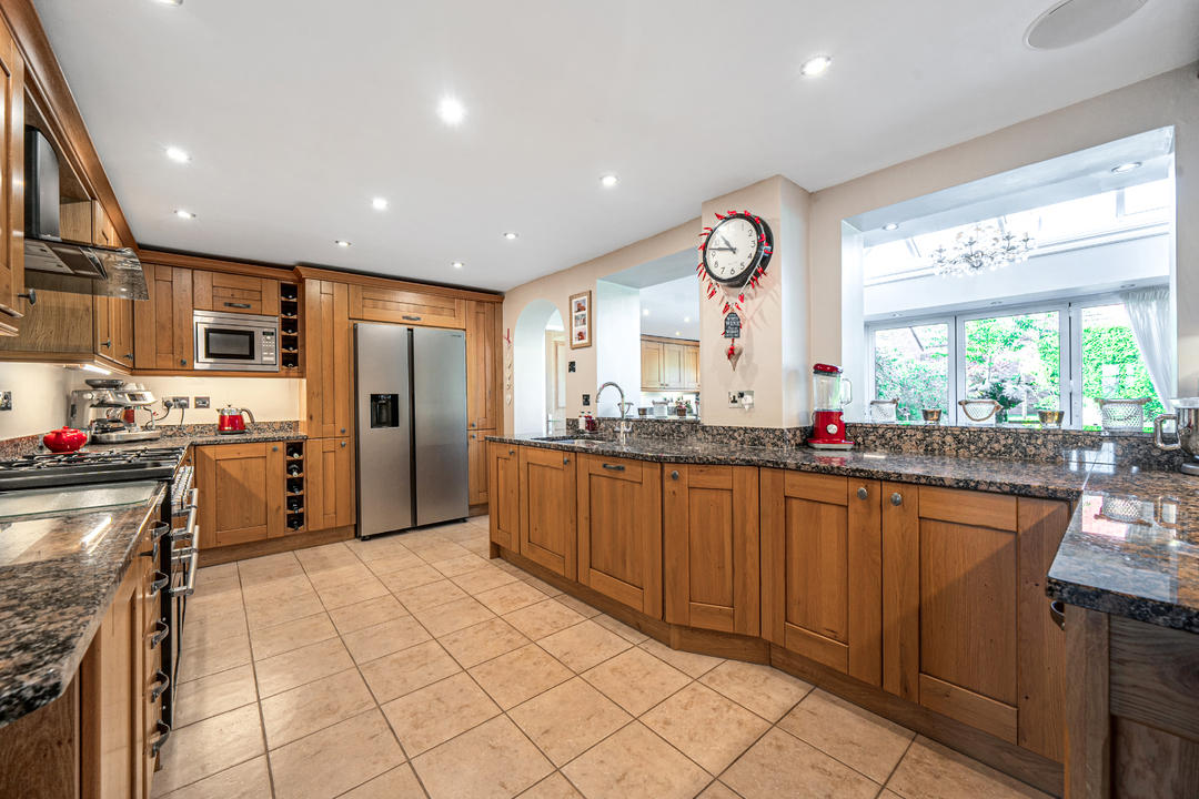 5 bed detached house for sale in Moor Hall Lane, Stourport-on-Severn  - Property Image 8