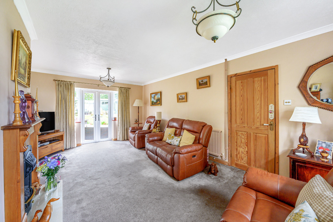 3 bed semi-detached house for sale in Sebright Avenue, Worcester  - Property Image 6