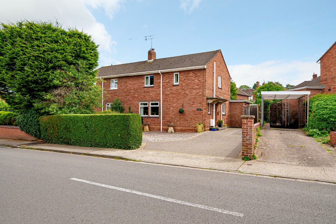 3 bed semi-detached house for sale in Sebright Avenue, Worcester  - Property Image 1