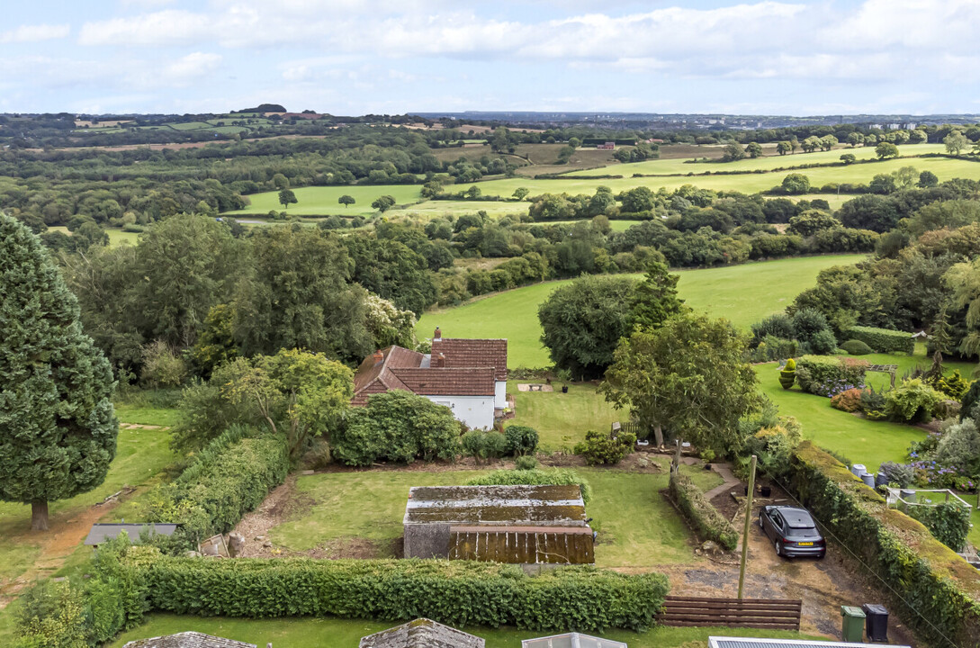 3 bed detached bungalow for sale in Bromsgrove Road, Romsley  - Property Image 1