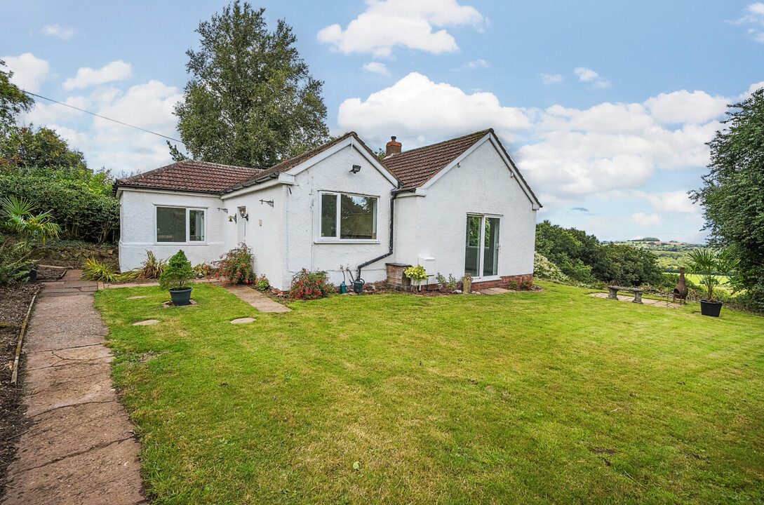 3 bed detached bungalow for sale in Bromsgrove Road, Romsley  - Property Image 19