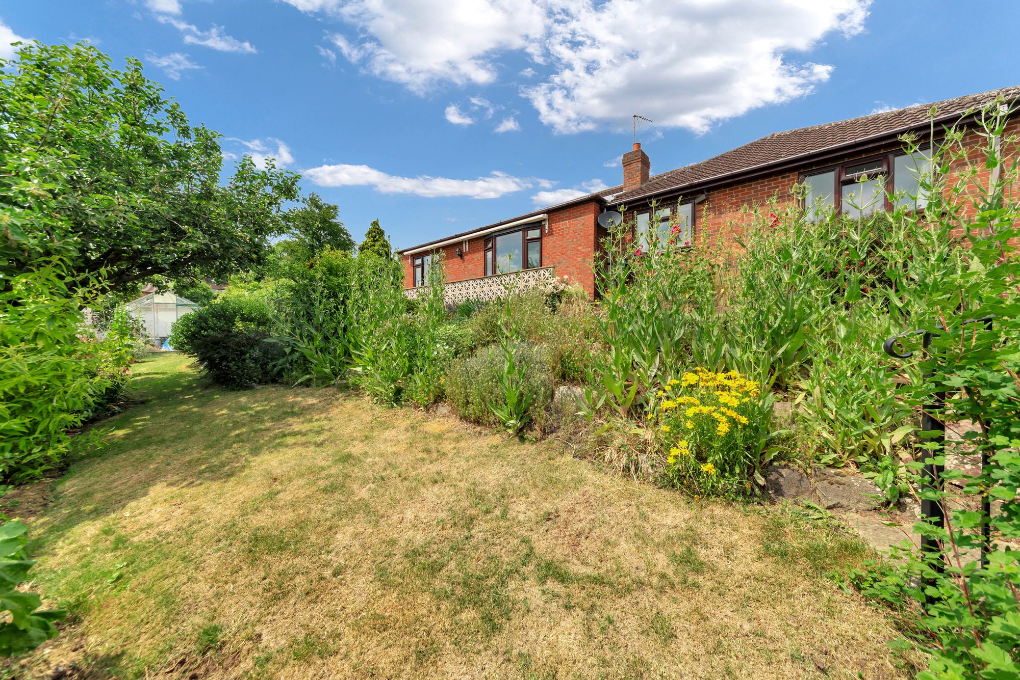 3 bed detached bungalow for sale in Crown Lane, Worcester  - Property Image 20
