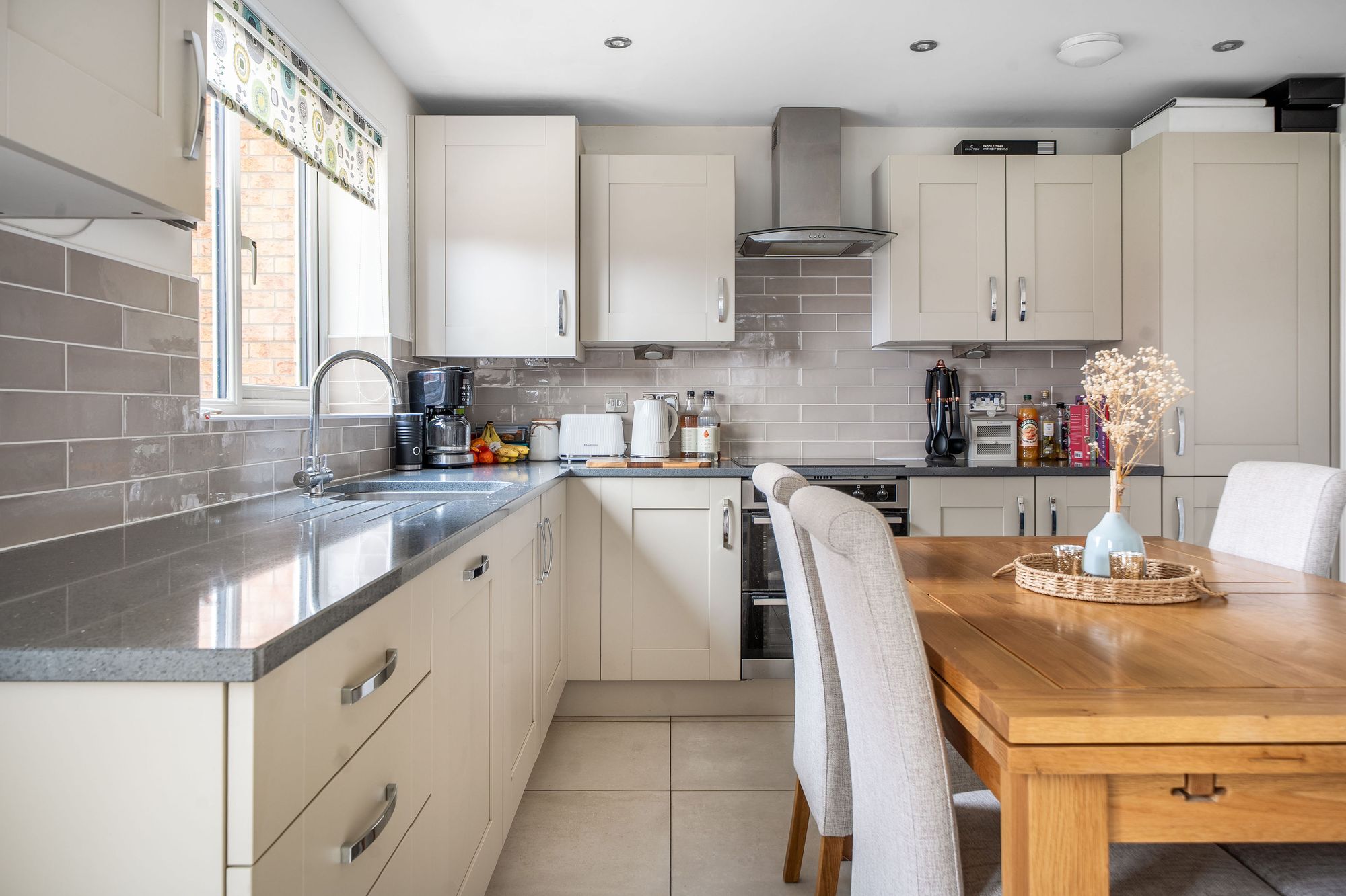 3 bed detached house for sale in Gorse Fields, Pershore 3