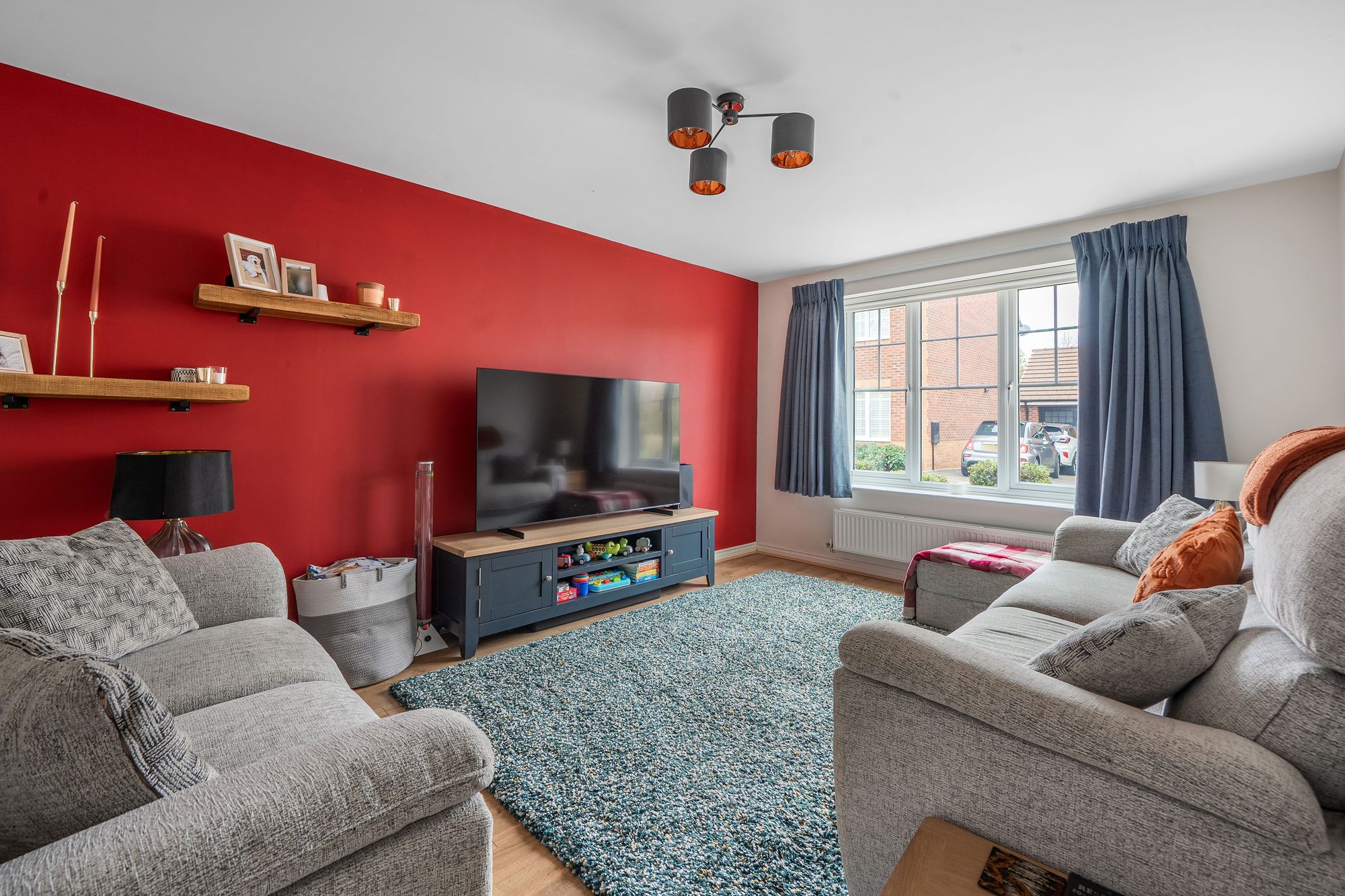 3 bed detached house for sale in Gorse Fields, Pershore 5