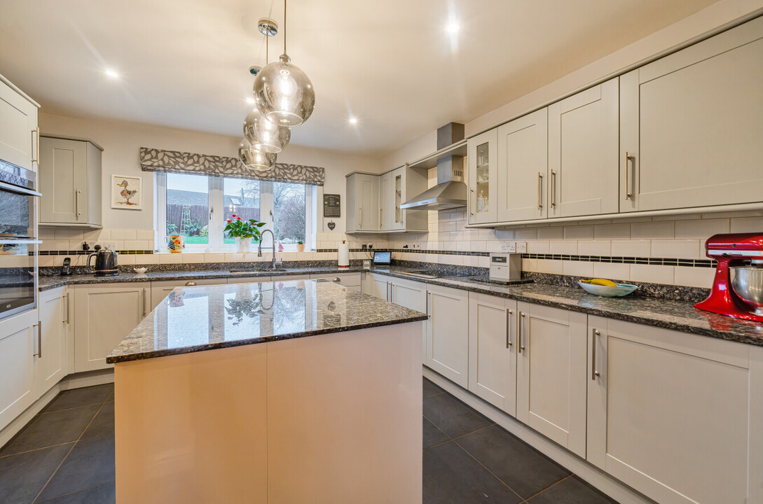 3 bed detached house for sale in Defford, Worcester  - Property Image 2