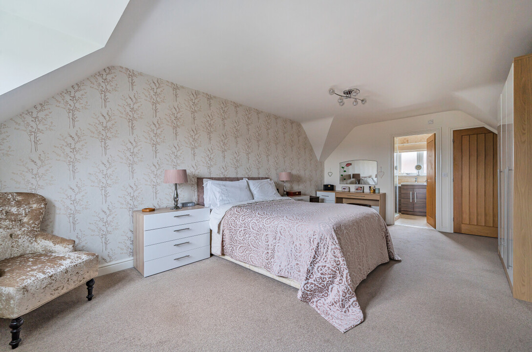 3 bed detached house for sale in Defford, Worcester  - Property Image 11