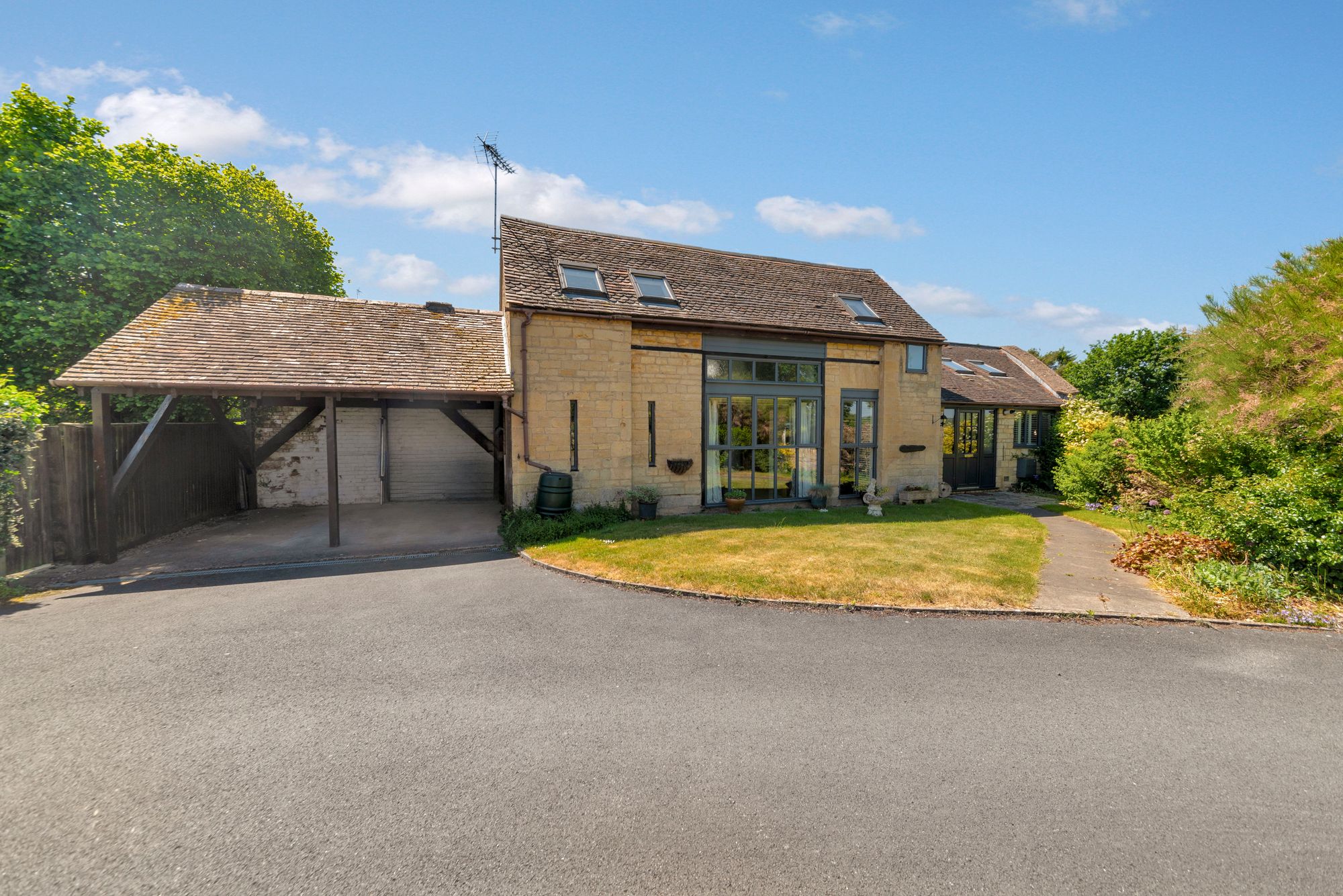2 bed detached house for sale in Kemerton Road, Tewkesbury  - Property Image 18