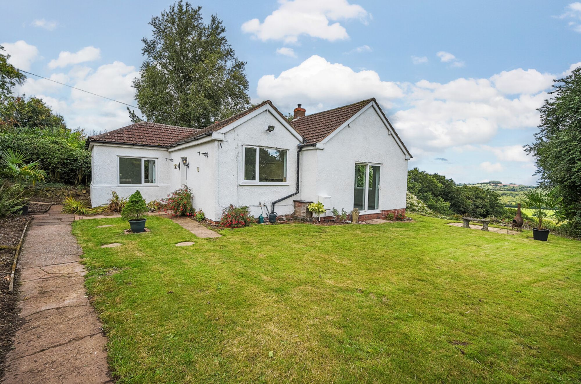 3 bed detached bungalow for sale in Bromsgrove Road, Halesowen  - Property Image 3