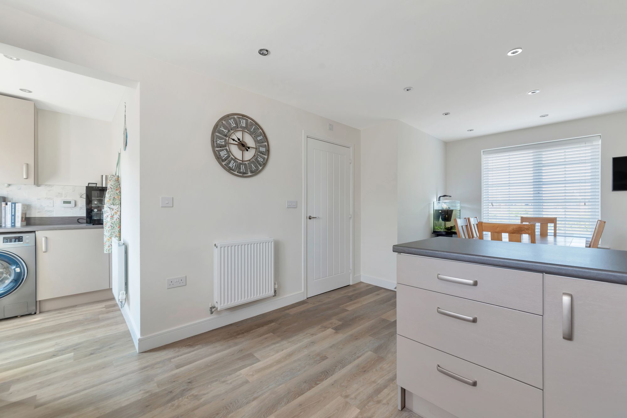 3 bed detached house for sale in Skylark Drive, Pershore 2