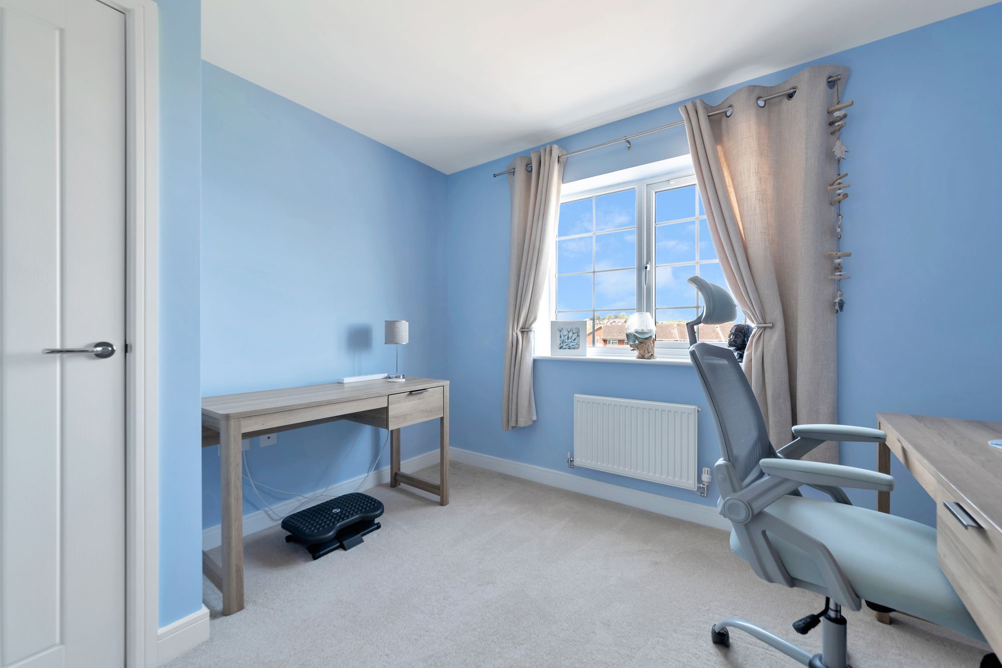 3 bed detached house for sale in Skylark Drive, Pershore 13