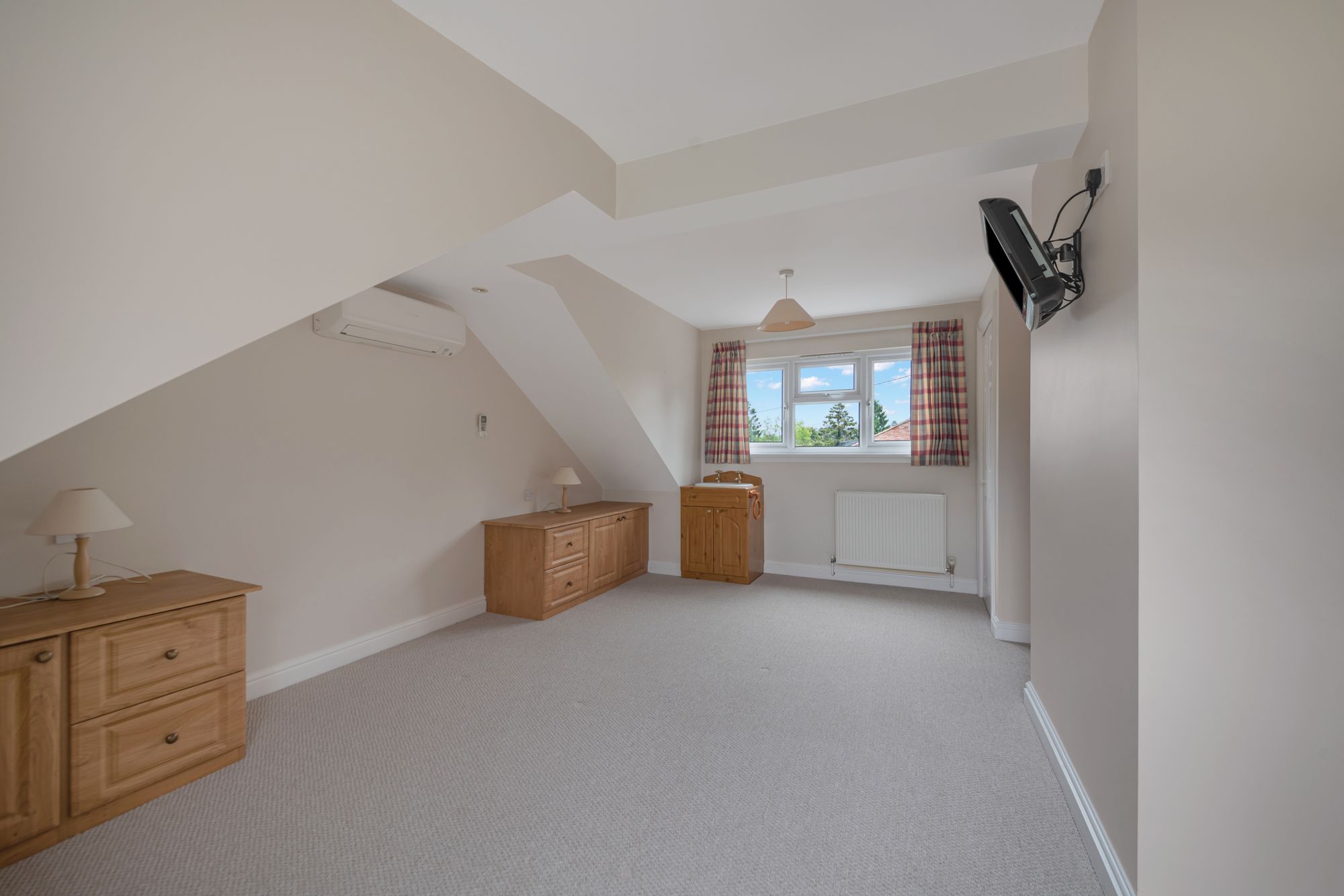 5 bed detached house for sale in Main Road, Pershore  - Property Image 17