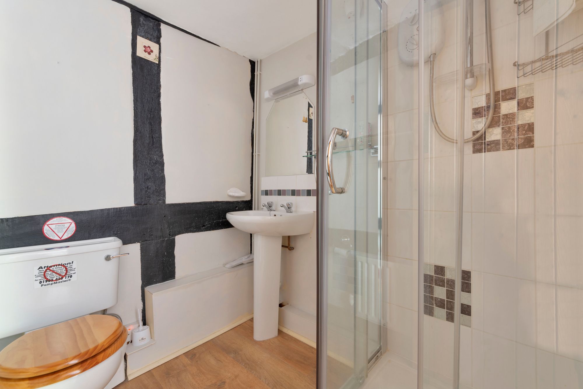 7 bed semi-detached house for sale in Main Road, Pershore  - Property Image 16