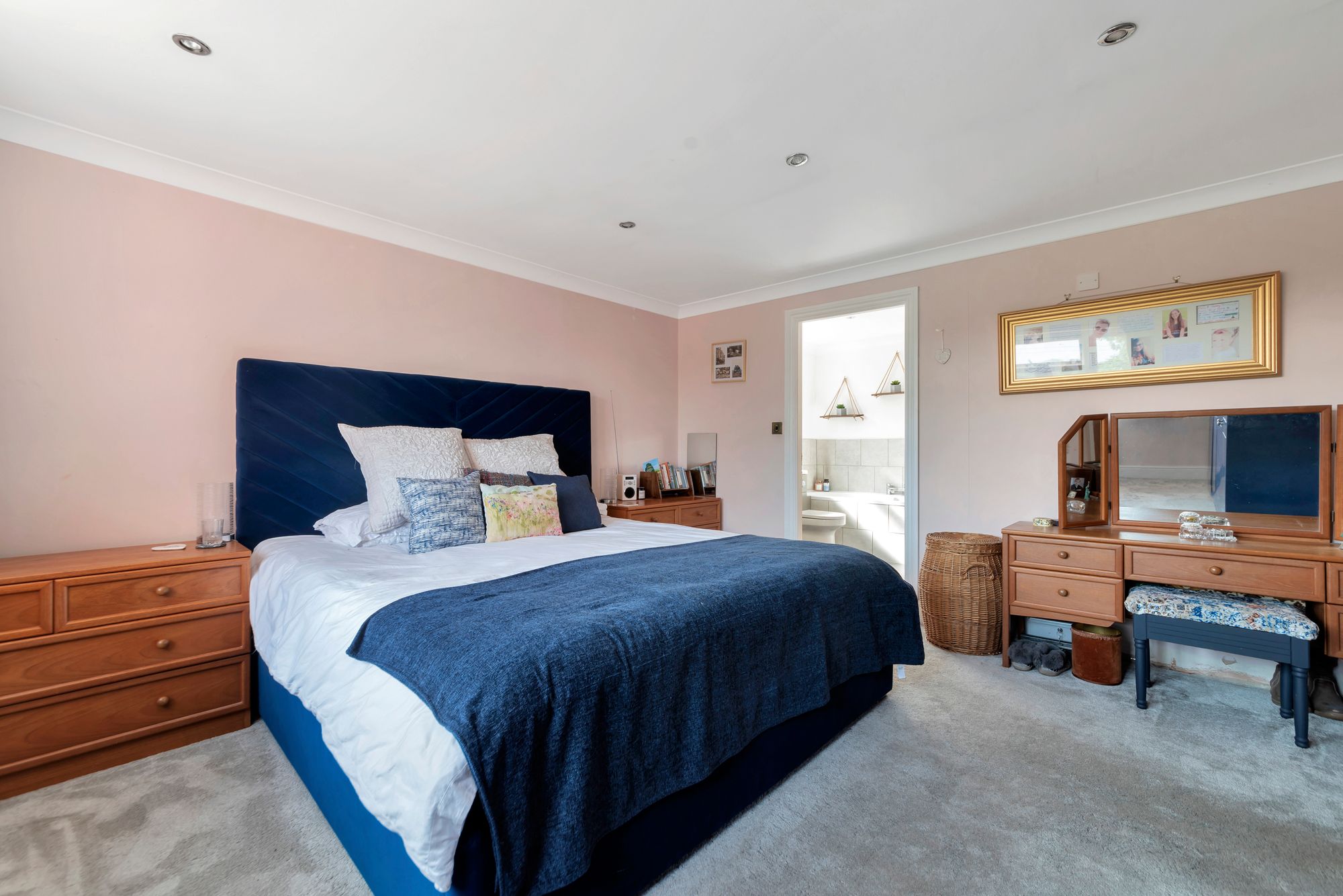 5 bed detached house for sale in Walcot Lane, Pershore 11