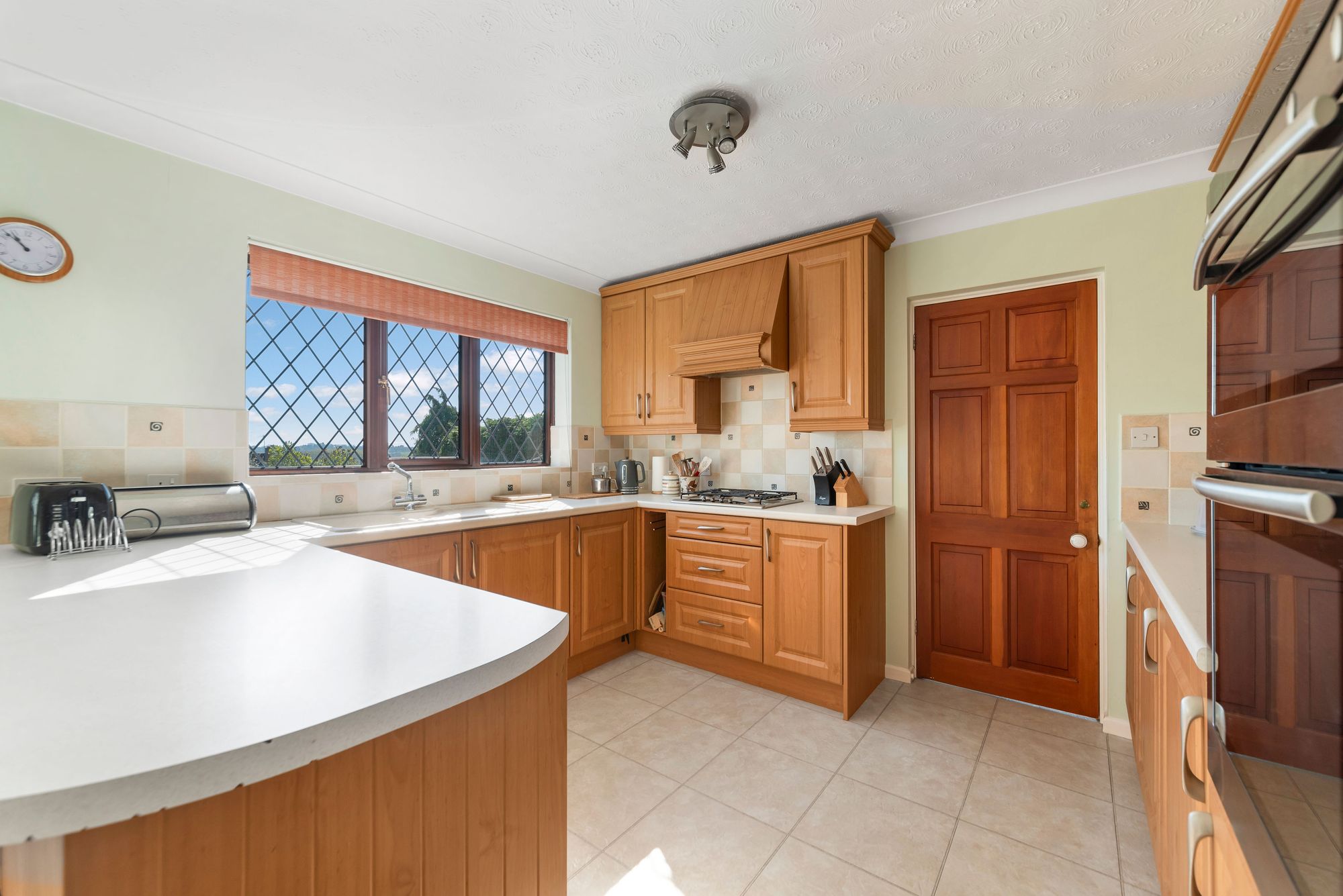 4 bed detached house for sale in Mount Pleasant, Pershore 2