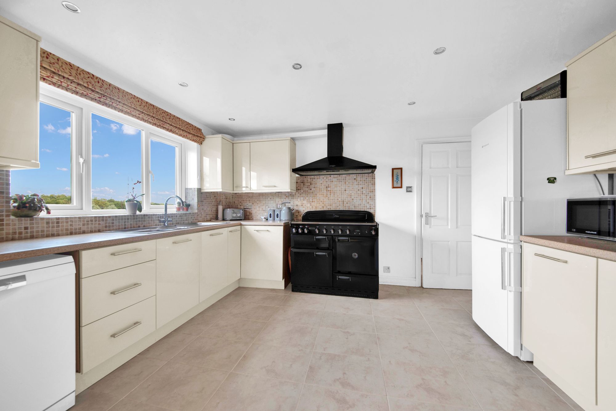 4 bed detached house for sale in Forthampton, Gloucester  - Property Image 4