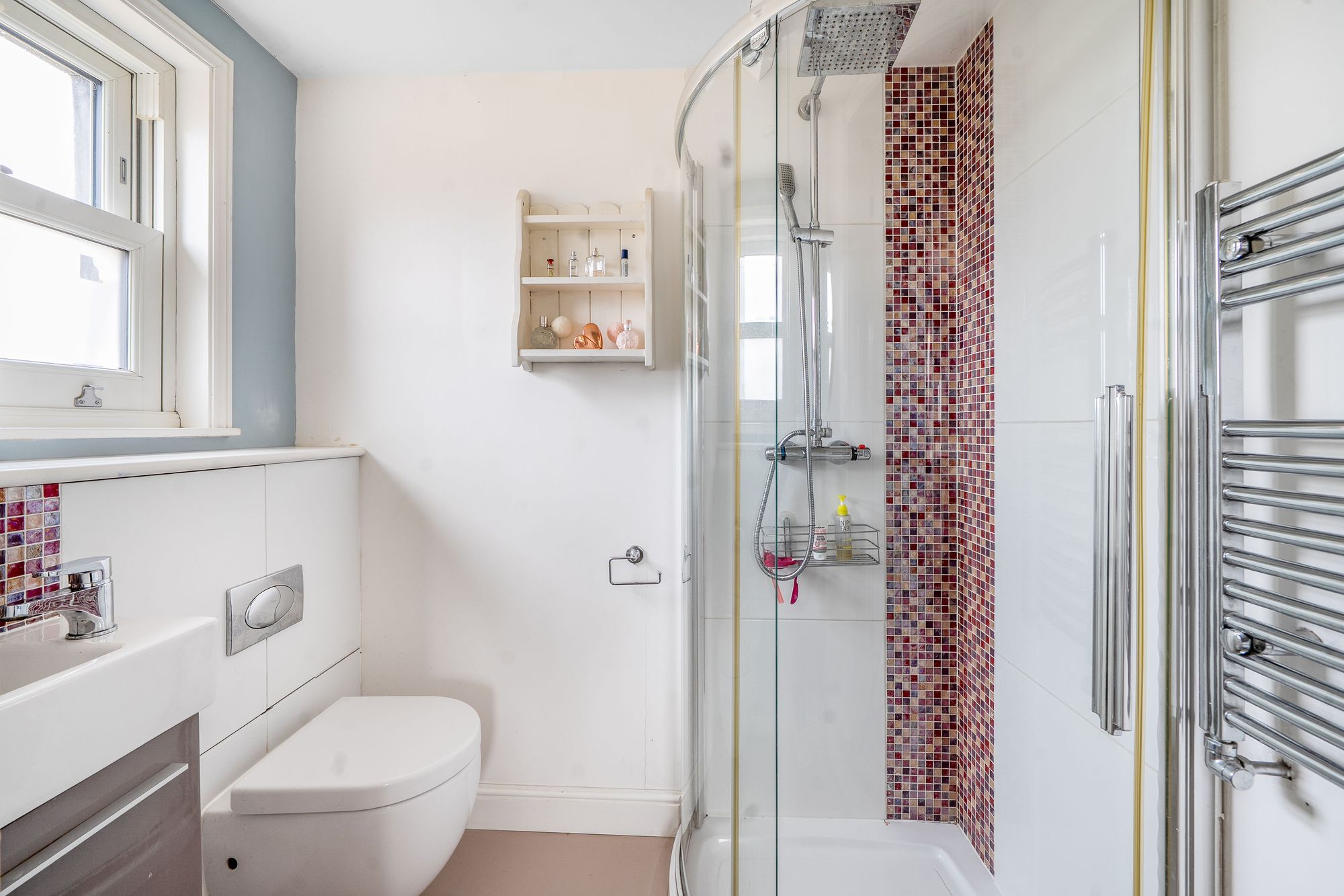 6 bed detached house for sale in Eckington, Pershore 17